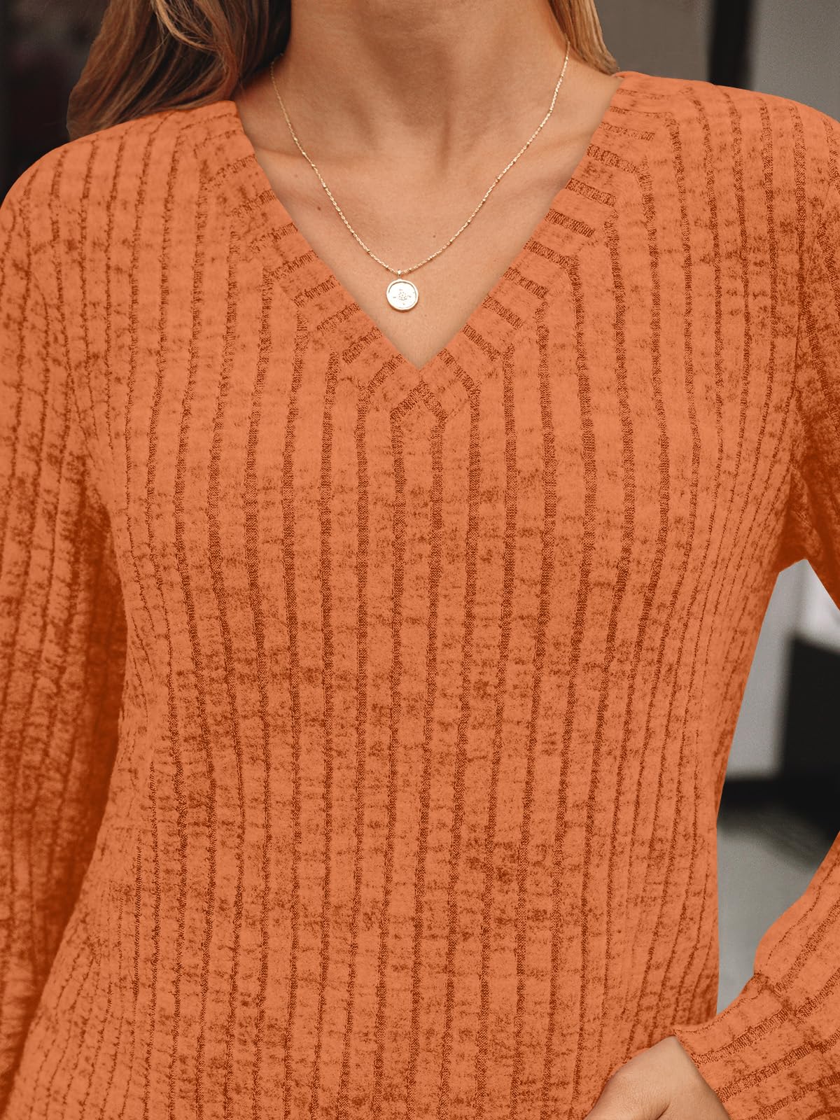 Damen Langarmshirt mit V-Ausschnitt – Lässiges Herbst Oberteil