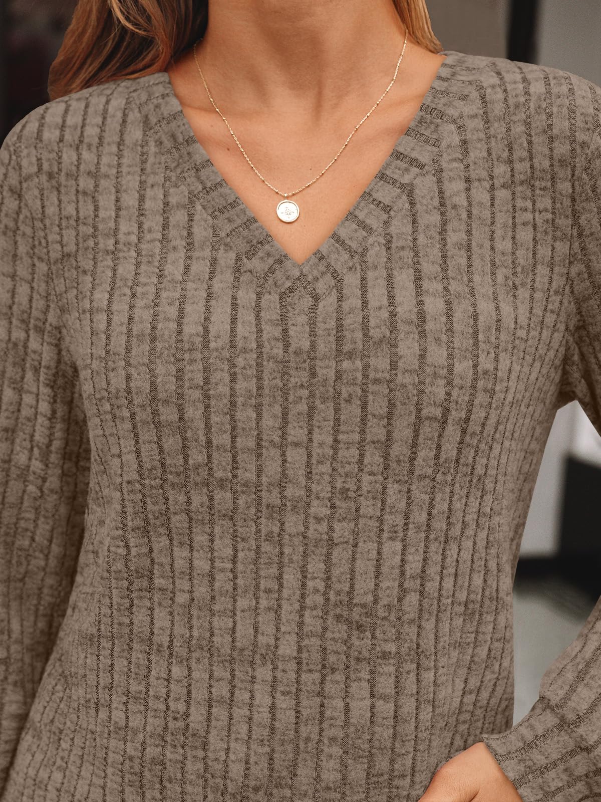 Damen Langarmshirt mit V-Ausschnitt – Lässiges Herbst Oberteil